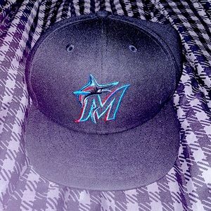Marlins Fitted Baseball Cap